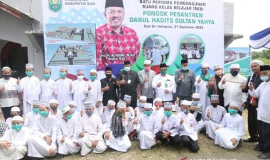 Diinisiasi Alfedri, Ponpes Hadist Pertama Riau Lahir di Siak