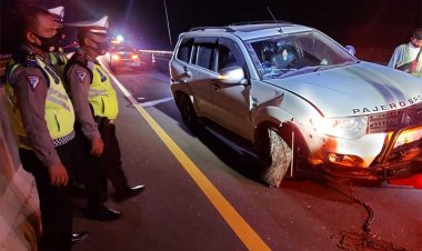 Perdana, Pajero Kecelakaan di Tol Permai