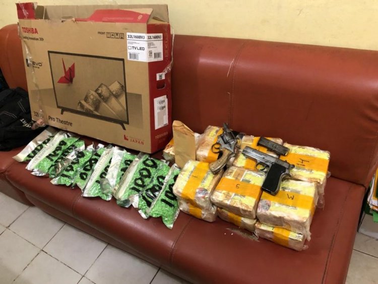 Polresta Pekanbaru Tangkap Kurir Bawa Sabu 13 Kg Sabu dan 10.000 Butir Ekstasi
