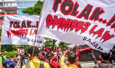 OMG! UU Ciptaker Bikin TKA Mudah Masuk Hingga Tak Dapat Pesangon