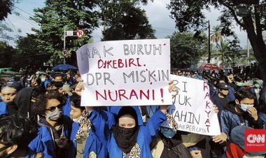 Buruh Demo Diancam PHK: Lebih Baik, Daripada Dimiskinkan