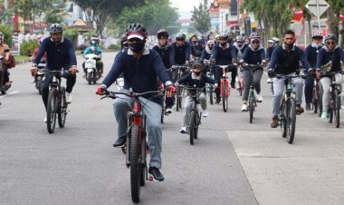 Tingkatkan Imun Tubuh, Pegawai Sekretariat DPRD Riau Gowes Bersama