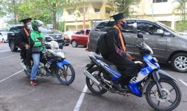 Perdana di Riau, Unilak Pelopori  Wisuda Drive Thru