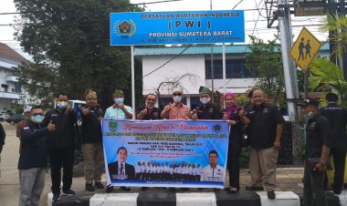 PWI Rokan Hulu Stuban ke Sumbar, Berguru Menyelenggarakan UKW