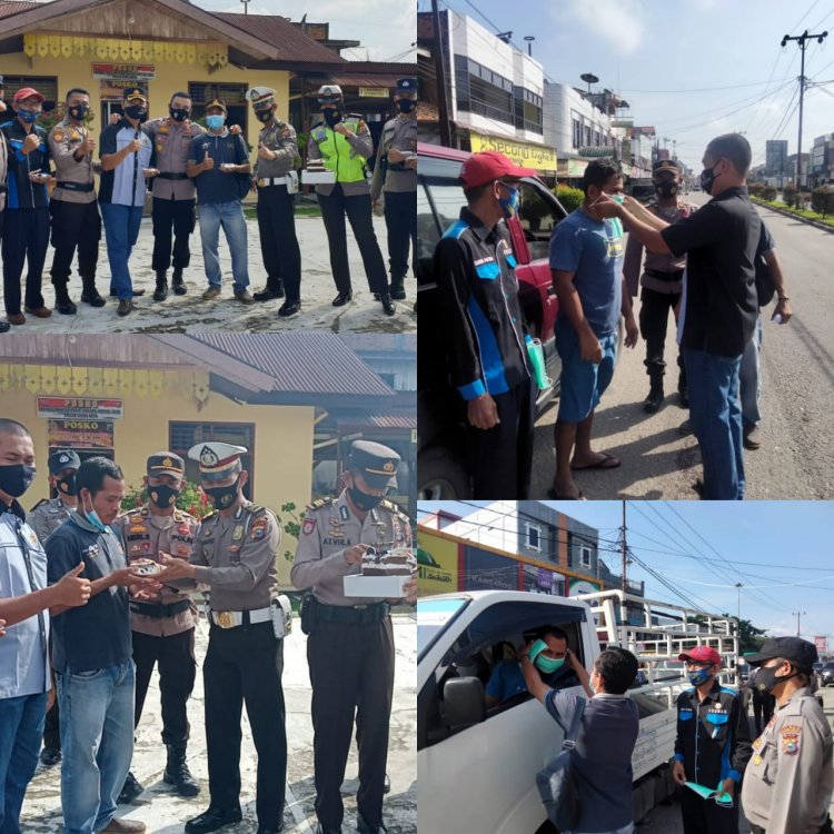 Surprise Kapolsek UBA di HPN 2021, Turun ke Jalan Bagi-bagi Masker