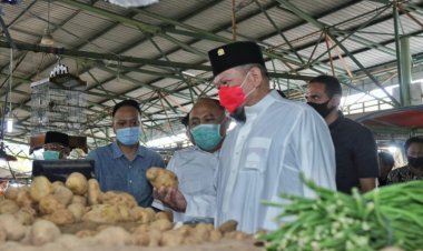 Ketua DPD RI Pertanyakan Pengurangan Pupuk Urea untuk Jatim