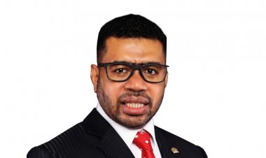 Filep Wamafma Tegaskan Perda Harus Sejalan dengan UU Ciptaker