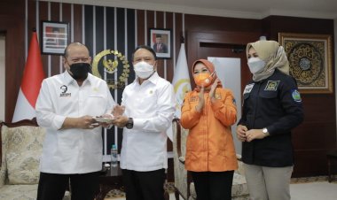 Ketua DPD RI Beri Kejutan Ultah Menpora Zainudin Amali ke-59