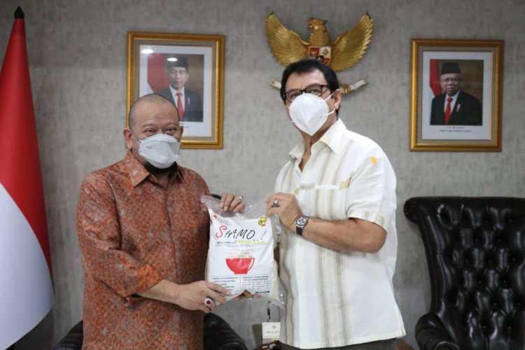 Ketua DPD RI Ingatkan Pelaku Usaha Tingkatkan Inovasi dan Kualitas Produk