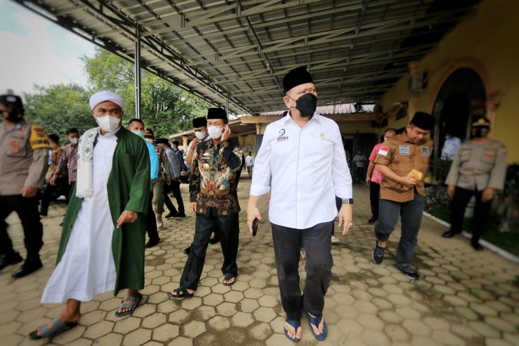 Ketua DPD RI: Pondok Pesantren Prototipe Civil Society
