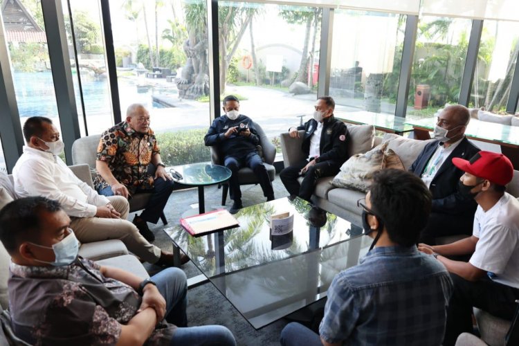 Dicurhati Aremania, LaNyalla Langsung Pertemukan dengan Menpora dan Ketua Umum PSSI