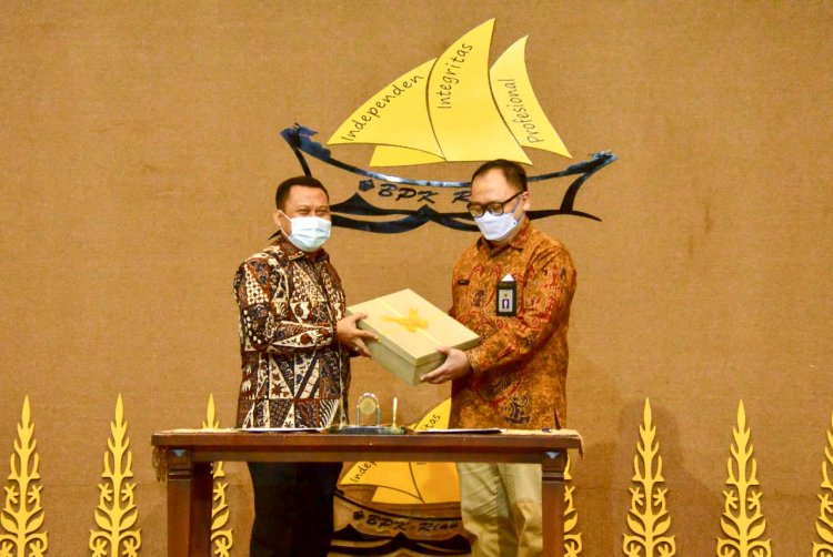 Bupati Kampar Sampaikan LKPD Kepada BPK-RI Perwakilan Provinsi Riau