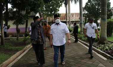 Ketua DPD RI Apresiasi Inovasi Program One Pesantren One Product di Jawa Timur