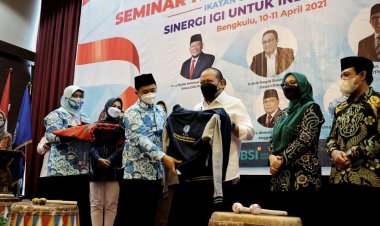 Ketua DPD RI Sampaikan 2 Fokus Utama untuk Jawab Tantangan Bonus Demografi