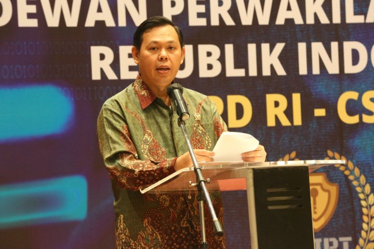 Waka DPD RI Minta Insentif Nakes 2020 Segera Dibayarkan