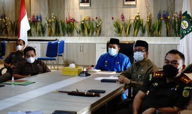 Bupati Siak Alfedri Ikuti Rakornas Penegakan Disiplin Protokol Kesehatan