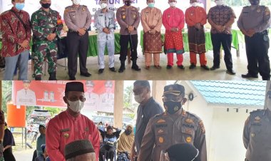 Kapolres Rohul Bersama  Bupati Tinjau Vaksinisasi di  Desa Sialang Rindang