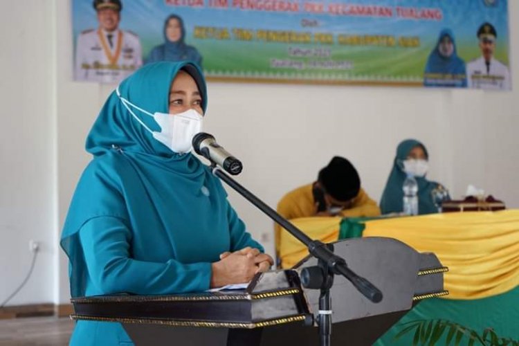 Lantik Ketua TP PKK Tualang, Rasidah Minta Bangun Sinergitas dengan Perusahaan