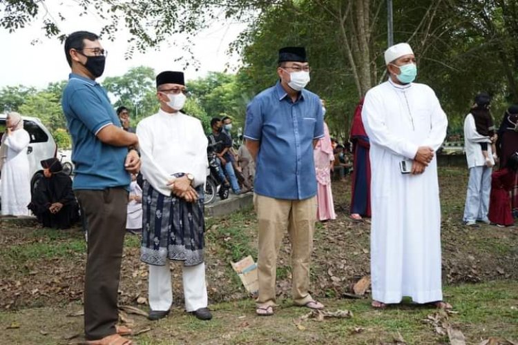Bupati Siak Tinjau Penyembelihan Hewan Qurban
