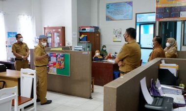 Asisten Administrasi Umum Setdakab Siak Monitoring Pelaksanaan PPKM Level 4 di OPD