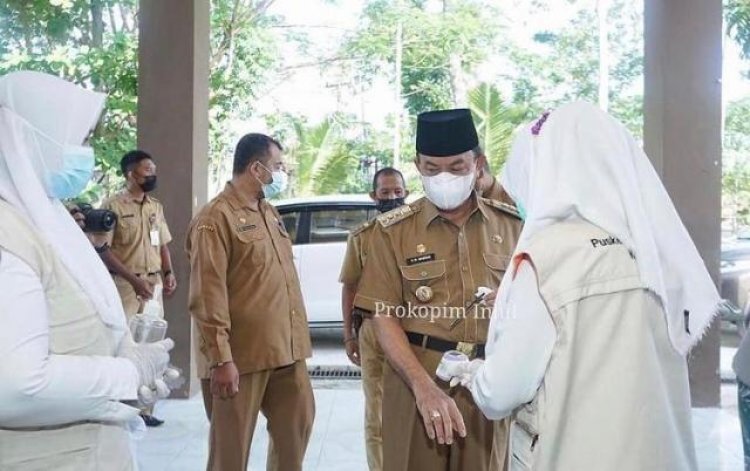 Bupati Inhil Tanggung Biaya Pengobatan Bocah Desa Tokolon Terlilit Mesin Pompong
