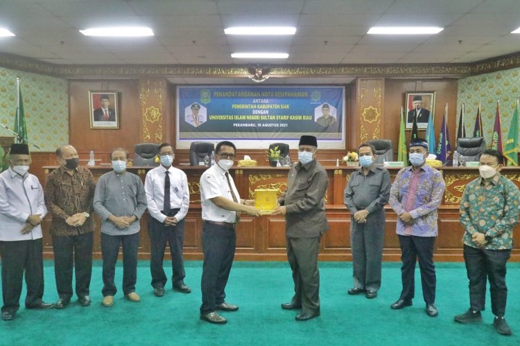 Tingkatkan Kualitas SDM, Pemkab Siak dan UIN Suska Riau Lakukan MoU