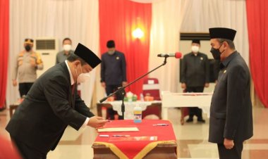 Lantik Sekdaprov Riau SF Hariyanto, Gubri Ingatkan Pembahasan APBD Perubahan 2021