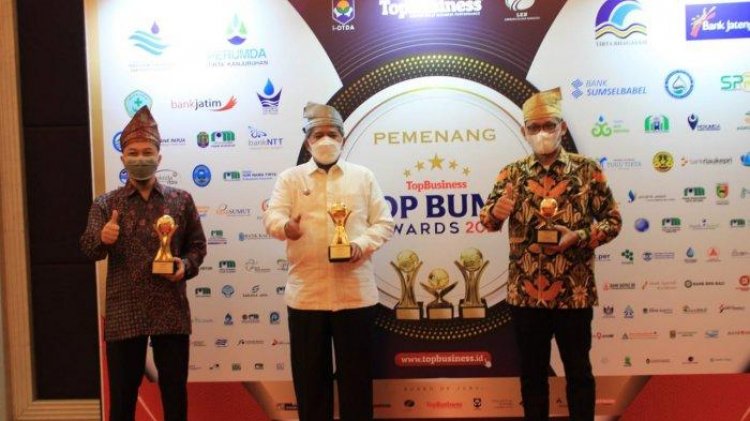 PT BSP Raih Tiga Penghargaan Top BUMD Award Tahun 2021, Bupati Alfedri: Kita Sangat Bersyukur