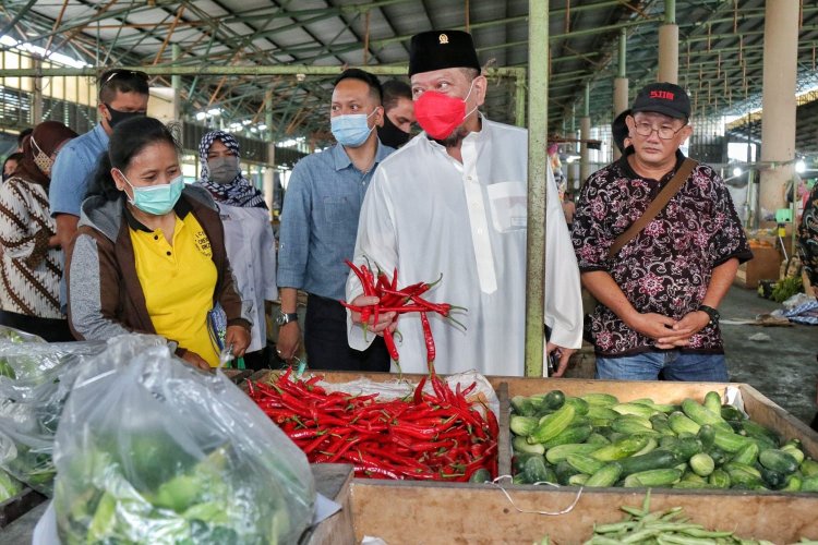 Pasar Tradisional Mulai Bergeliat, Ketua DPD RI Minta Prioritas Vaksin ke Pedagang