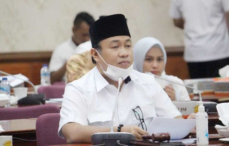 Bahas Ranperda Pertanggungjawaban APBD Tahun 2020, Ketua DPRD Provinsi Riau Pimpin Rapat Banggar