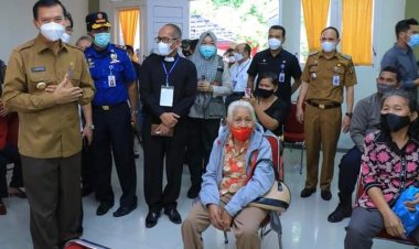 Fokus Vaksinasi Lansia, Pemko Pekanbaru Tekad Turun ke Level I