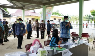 Bupati Siak Sampaikan Tahapan Pilpung Kepada Dirjen Bina Pemdes Melalui Video Conference