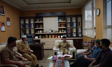 Sekda Siak Terima Kungker Tim Promosi Program Doktor Administrasi Publik UNRI