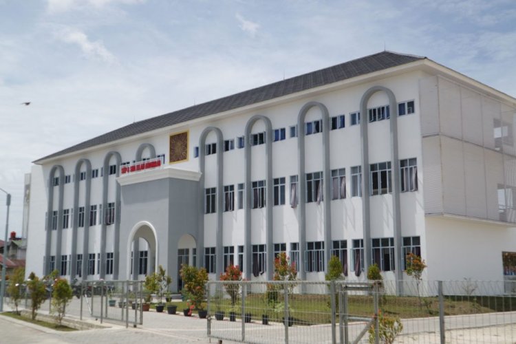 Kasus Aktif Covid-19 Riau 270 Orang, Termasuk 113 Siswa SMP dan SMA Abdurrab Islamic School