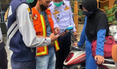 Ingat, Mulai Hari Ini Sebagian Besar Ruas Jalan Sudirman Pekanbaru Terapkan Parkir Non Tunai