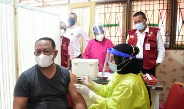 Genjot Target Vaksinasi 80 Persen, Seluruh Desa di Kampar Wajib Vaksin 60 Orang/hari