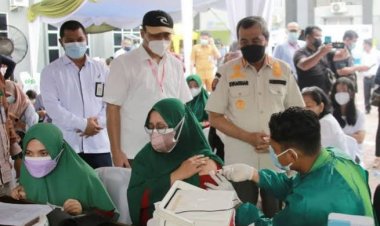 Realisasi Capaian Vaksinasi Riau Dapat Warning Menkes, Masih di Bawah Target