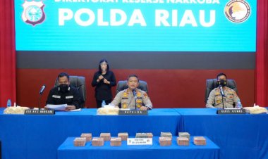 Polda Riau Sita Rp1,76 Milliar Hasil Transaksi Narkoba Jaringan Internasional