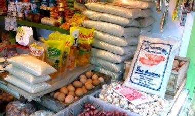 Kepala Disperindag Riau Pastikan Stok Sembako di Riau Aman