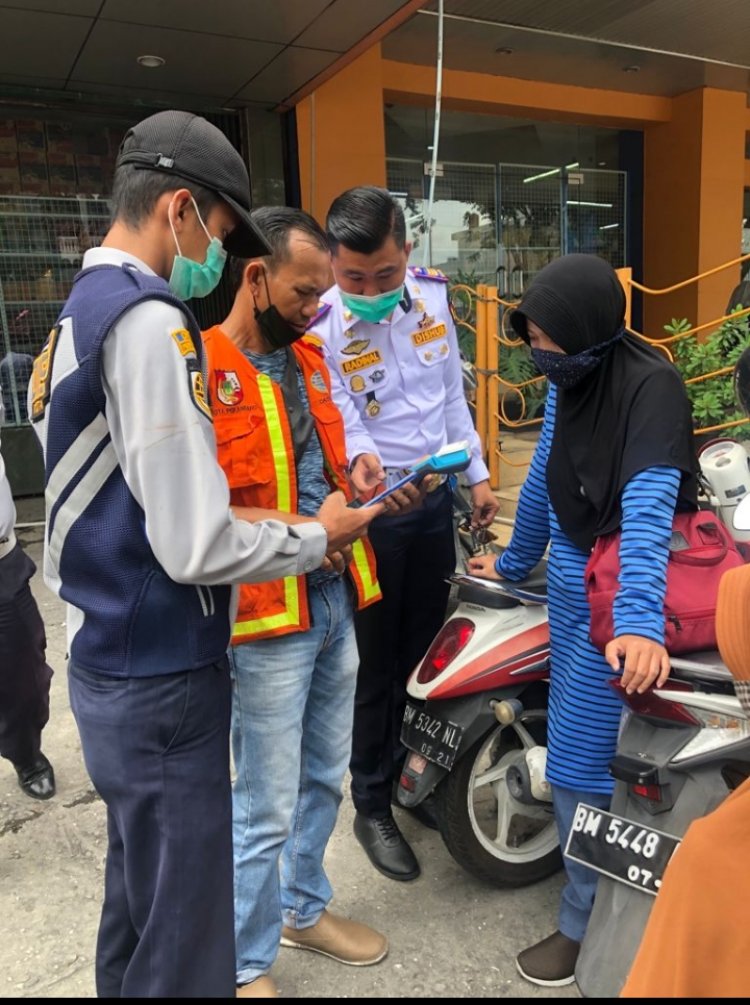 Ingat, Mulai Hari Ini Sebagian Besar Ruas Jalan Sudirman Pekanbaru Terapkan Parkir Non Tunai