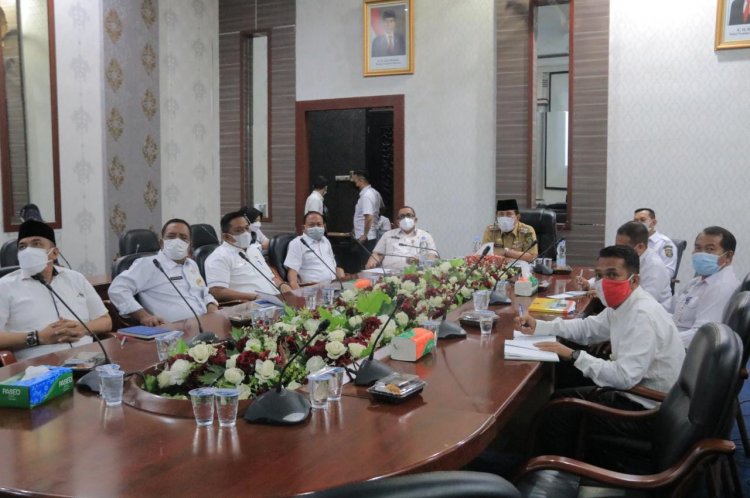Camat dan Kepala Puskesmas di Rohul Dilarang Libur Demi Kejar Target Vaksinasi 70 Persen
