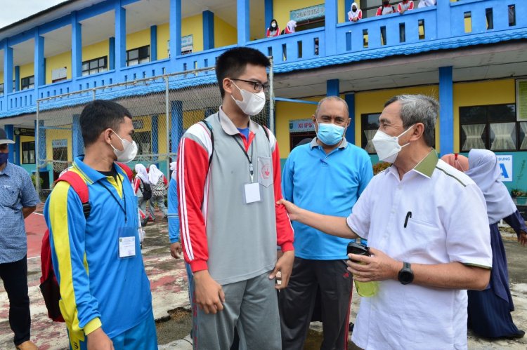 Gubri Bernostalgia di SMAN 1 Bengkalis, "Nyemplung" ke Laut Saat Jam Kosong