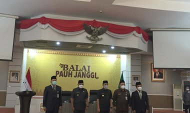 Gubri Lantik Jonli dan Muhammad Nur sebagai Pejabat Fungsional Ahli Utama
