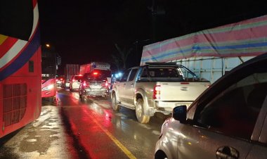 Ini sebab Antrean Panjang di SPBU Perbatasan Provinsi Riau - Sumut