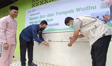 YBM PLN  Bersama  IZI Riau  Resmikan Sumur Bor dan Tempat wudhu TPQ At-Thoyyibah