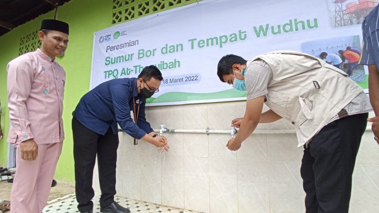 YBM PLN  Bersama  IZI Riau  Resmikan Sumur Bor dan Tempat wudhu TPQ At-Thoyyibah