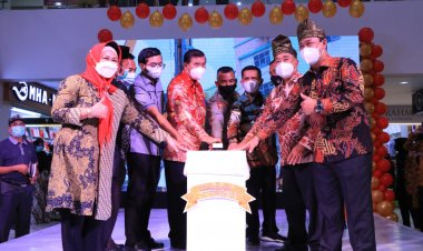 Tujuan Investasi Nasional Delapan Tahun Beruntun, Pekanbaru Bertransformasi Menjadi Kota Megapolitan Pekansikawan