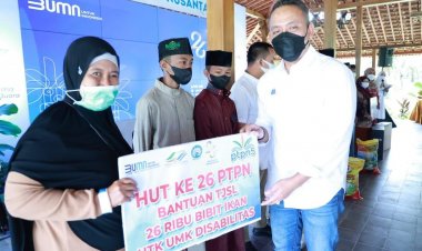 Dorong Kemandirian Difabel, PTPN V Salurkan 26.000 Bibit Ikan kepada Kelompok Disabilitas