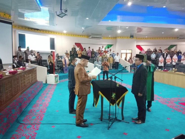 Edi Efrizon Resmi Jadi Anggota DPRD Kampar PAW Sisa Masa Jabatan 2019-2024