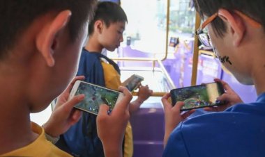 Bermain Online Game, Baik Atau Buruk Untuk Remaja?